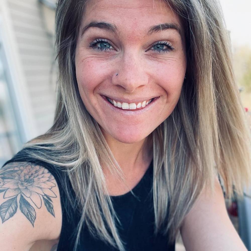 Meet your Posher, Brittni